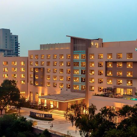 Hyatt Place Gurgaon Udyog Vihar Dış mekan fotoğraf The Park, New Delhi