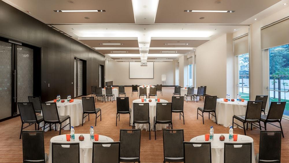 Hyatt Place Gurgaon Udyog Vihar Dış mekan fotoğraf The 2014 conference room