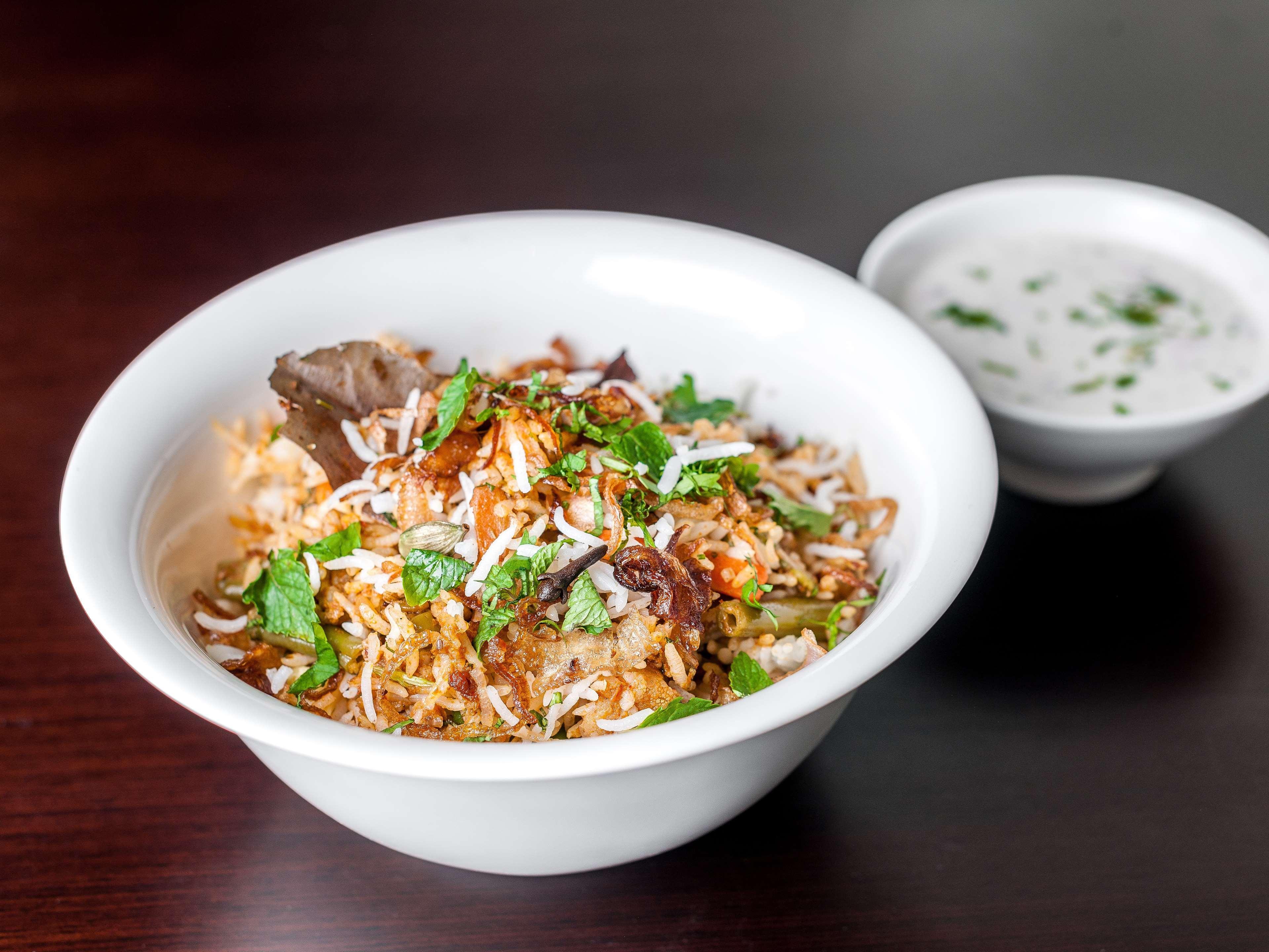 Hyatt Place Gurgaon Udyog Vihar Dış mekan fotoğraf Hyderabadi biryani