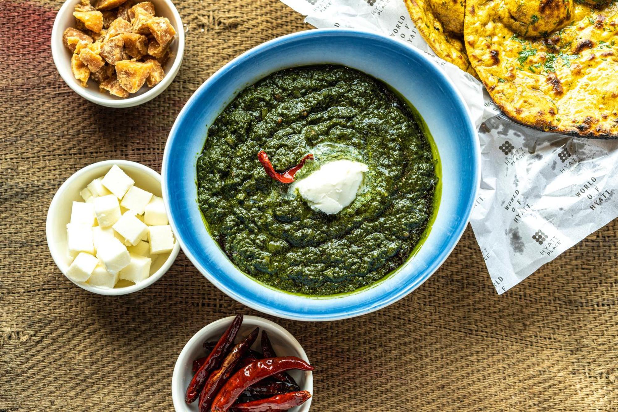 Hyatt Place Gurgaon Udyog Vihar Dış mekan fotoğraf Palak paneer