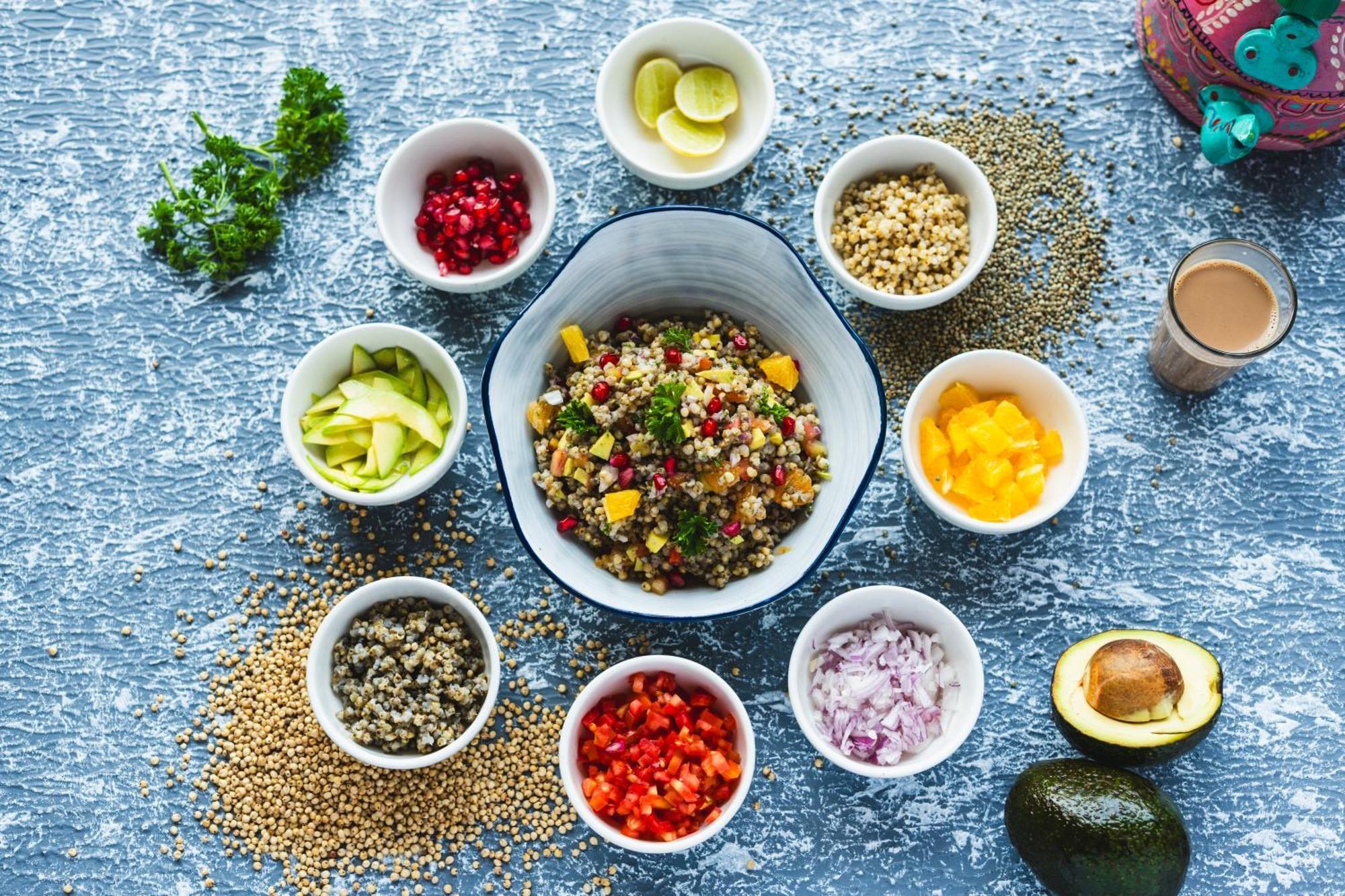 Hyatt Place Gurgaon Udyog Vihar Dış mekan fotoğraf Quinoa salad